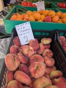 Peaches in the Kapani Market
