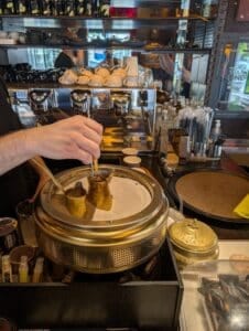 Making greek coffee on "hovoli"